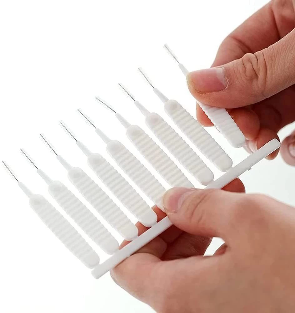 مجموعة فرش تنظيف لفوهات الدش مضادة للانسداد من 10 قطع ومتعددة الوظائف وتصلح للفتحات الصغيرة  - ابيض